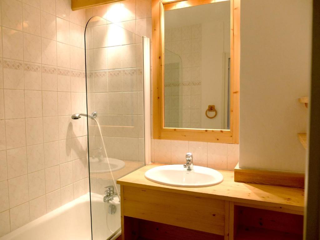 Studio rénové avec balcon, skis aux pieds, animaux acceptés - FR-1-502-496 - 3