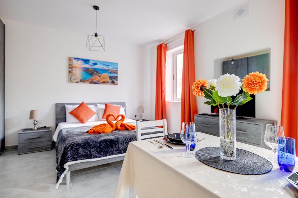 Modern Studio Central Location, Sliema