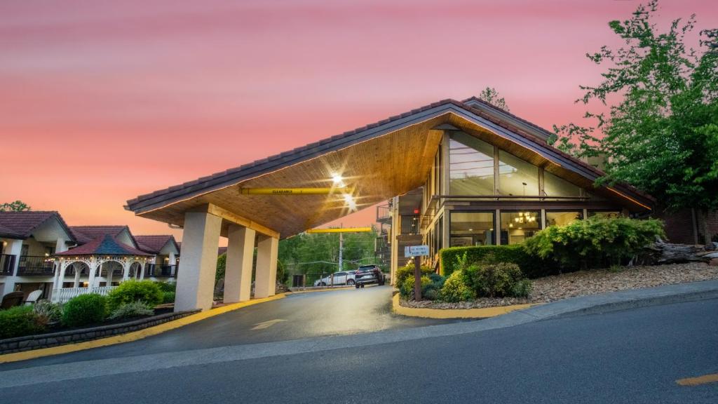 Exterior view, Super 8 By Wyndham Downtown Gatlinburg At Convention Center in Gatlinburg (TN)