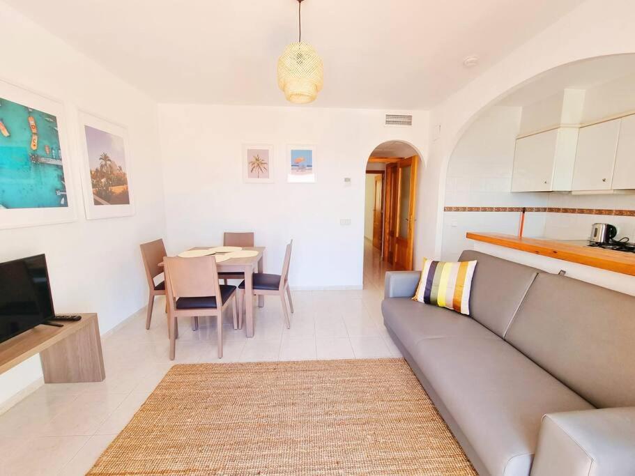 Flamingo Apartment - Imperial Park - Sea View, 6 Pools, Terrace - 5