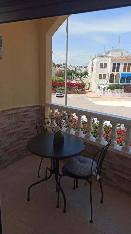 Torrevieja 2 bedroom holiday apartment - 2