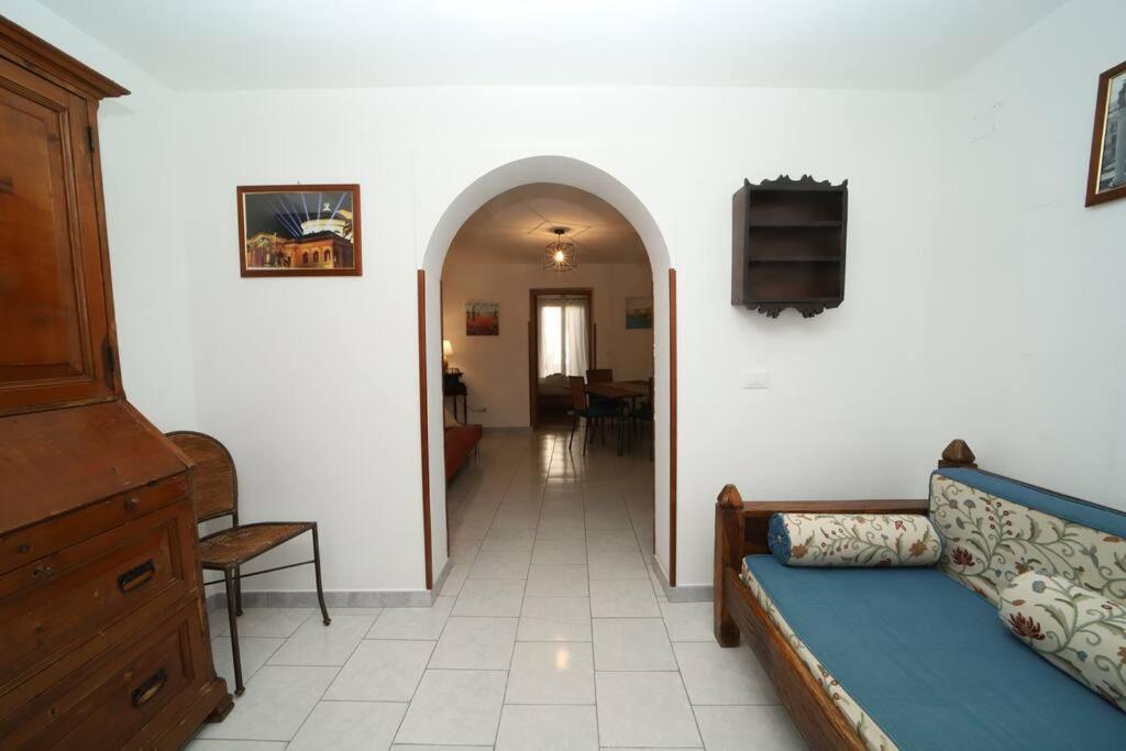 Colonna House Casa vacanze tra la Zisa e la Cattedrale - 5