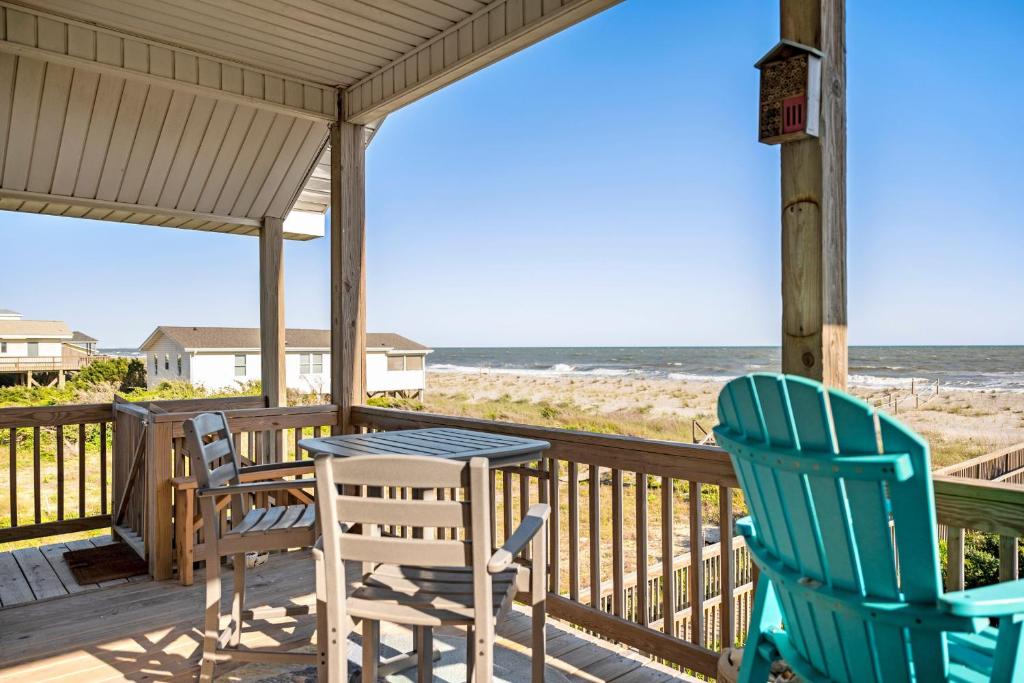 1601 C U at The Beach, Oak Island