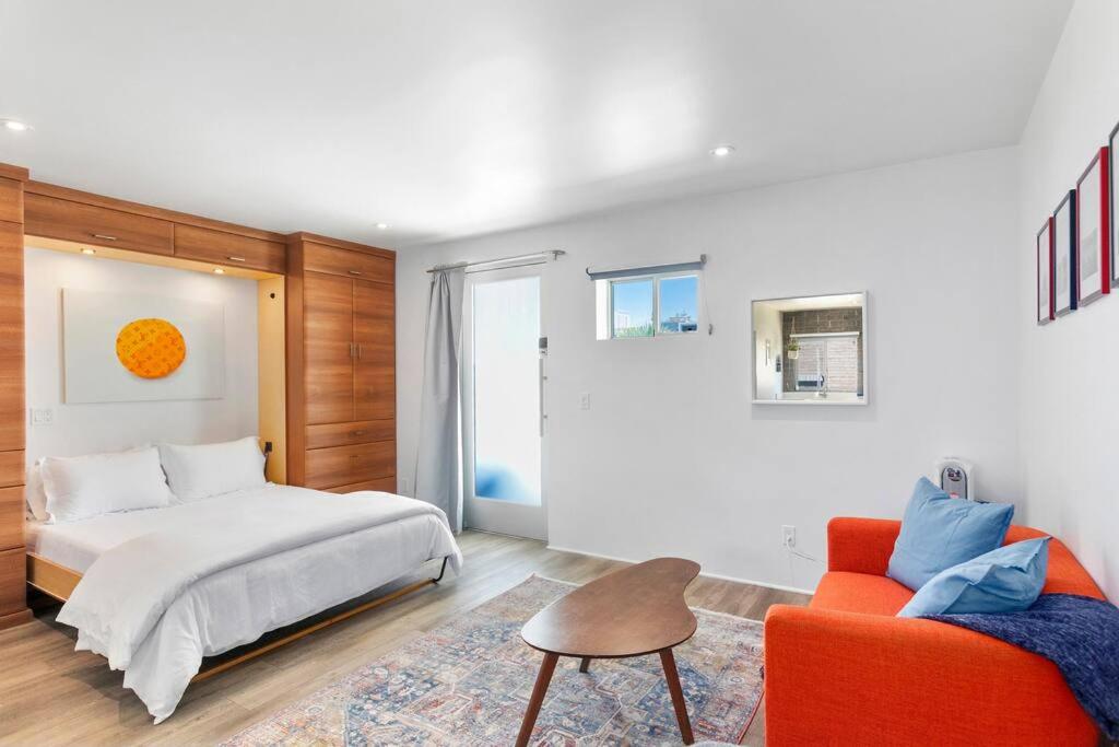 Retro Studio in the Heart of DTPH - Very Walkable, Phoenix