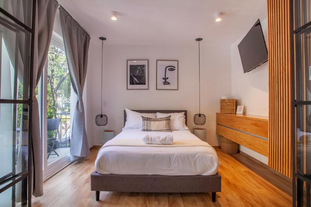 Bright & sweet unit in the heart of Polanco. - 3