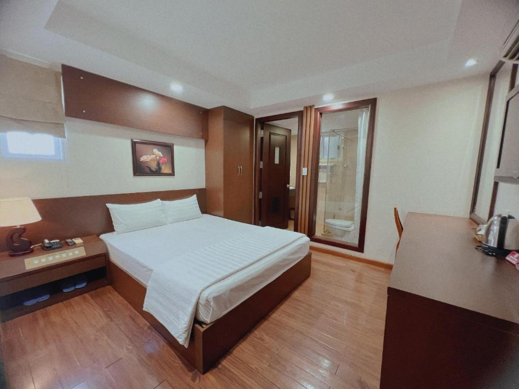 Crystal Hotel Nha Trang photo