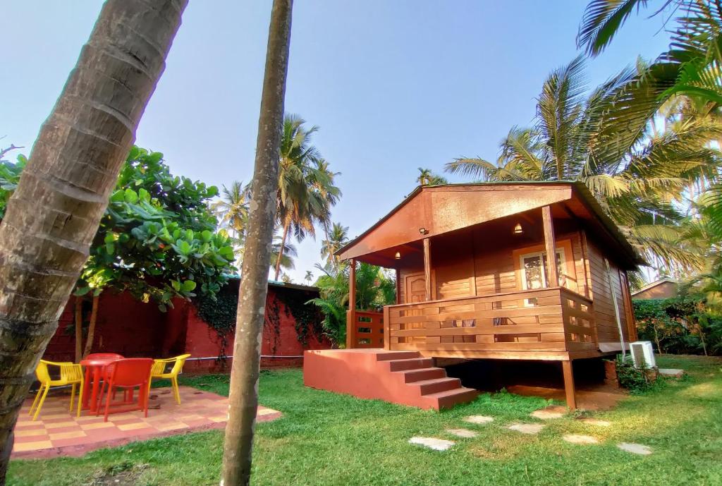Tranquil Beach Resort — Hotel in Harihareshwar