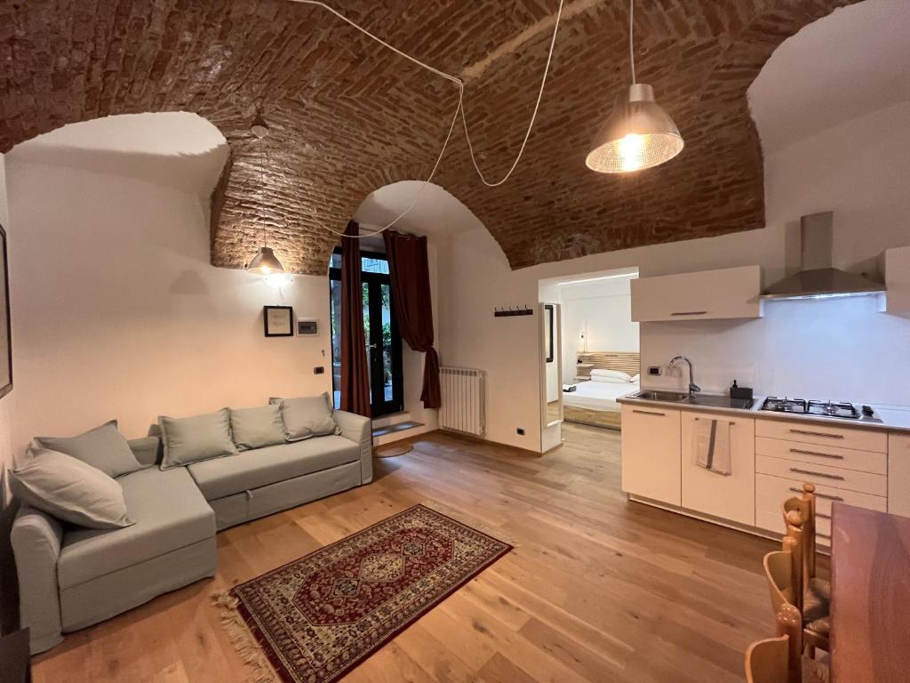 Suite The Brick - Host by Traveller's Nest, Турин