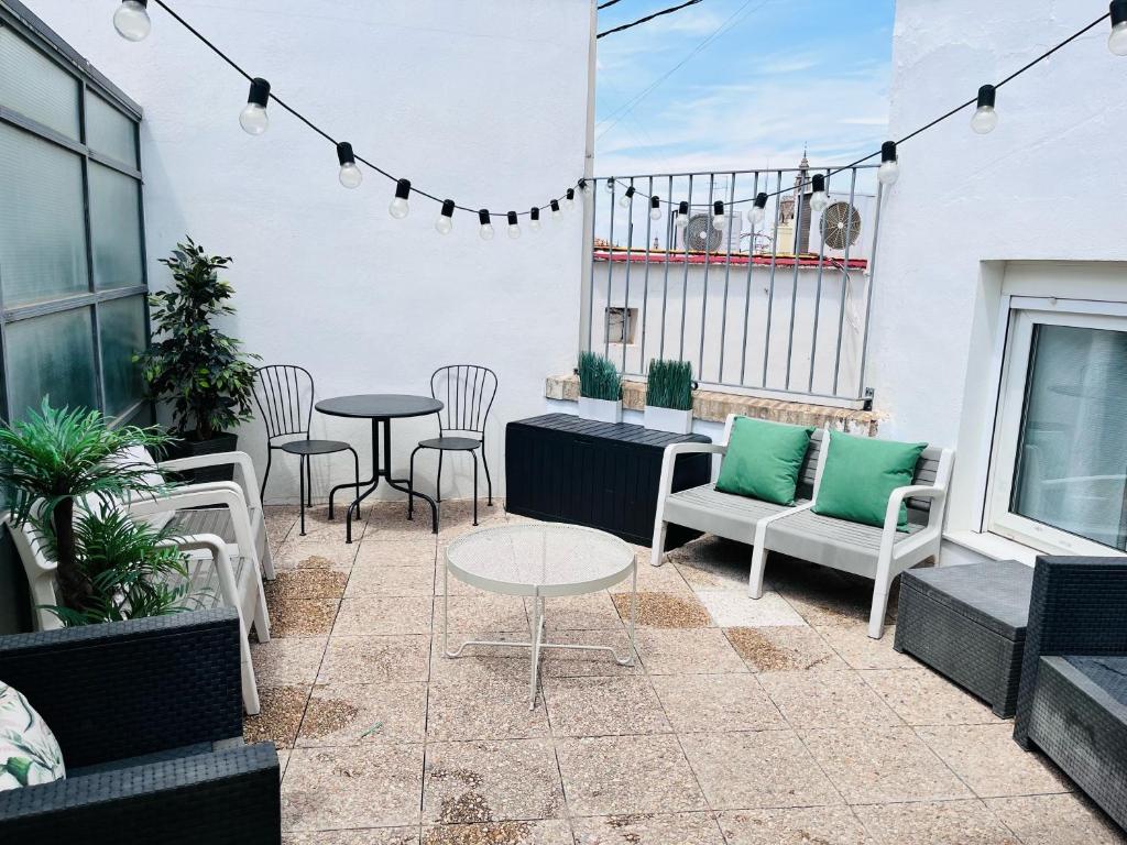 Travel Habitat Atico Calle Comedias — Hotel in València