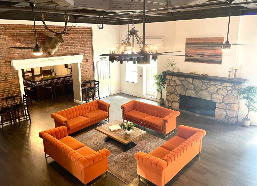 Hunter Arms Hotel — Hotel in St Cloud (FL)