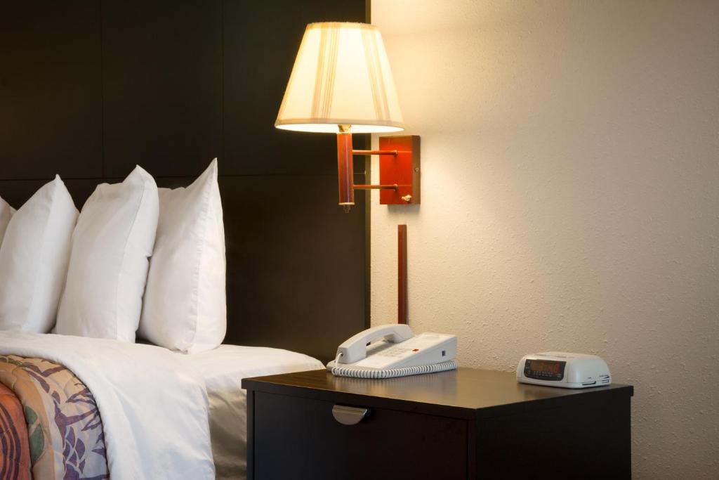 Days Inn By Wyndham Alma Photo 25