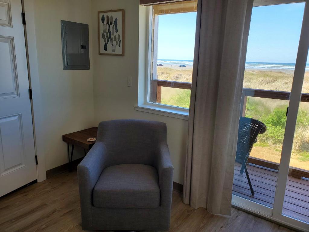 Moonstone Beach Motel photo