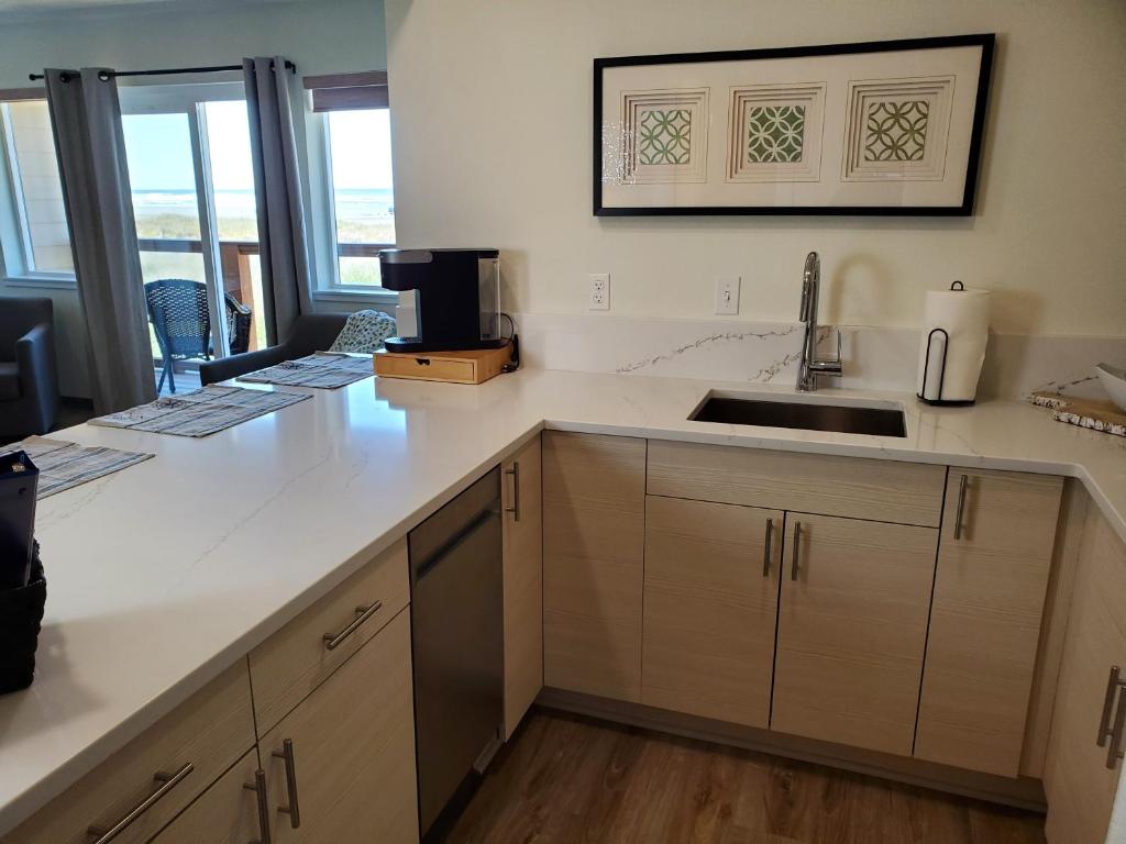 Moonstone Beach Motel photo