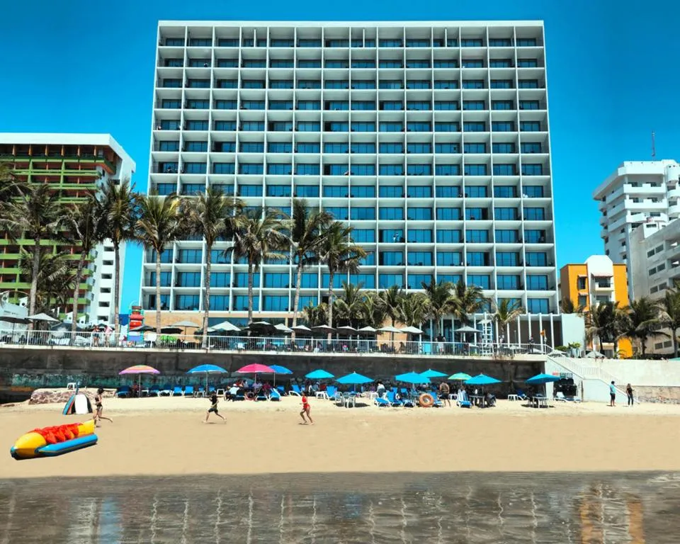 Viaggio Resort Mazatlán, Hotel in Mazatlán