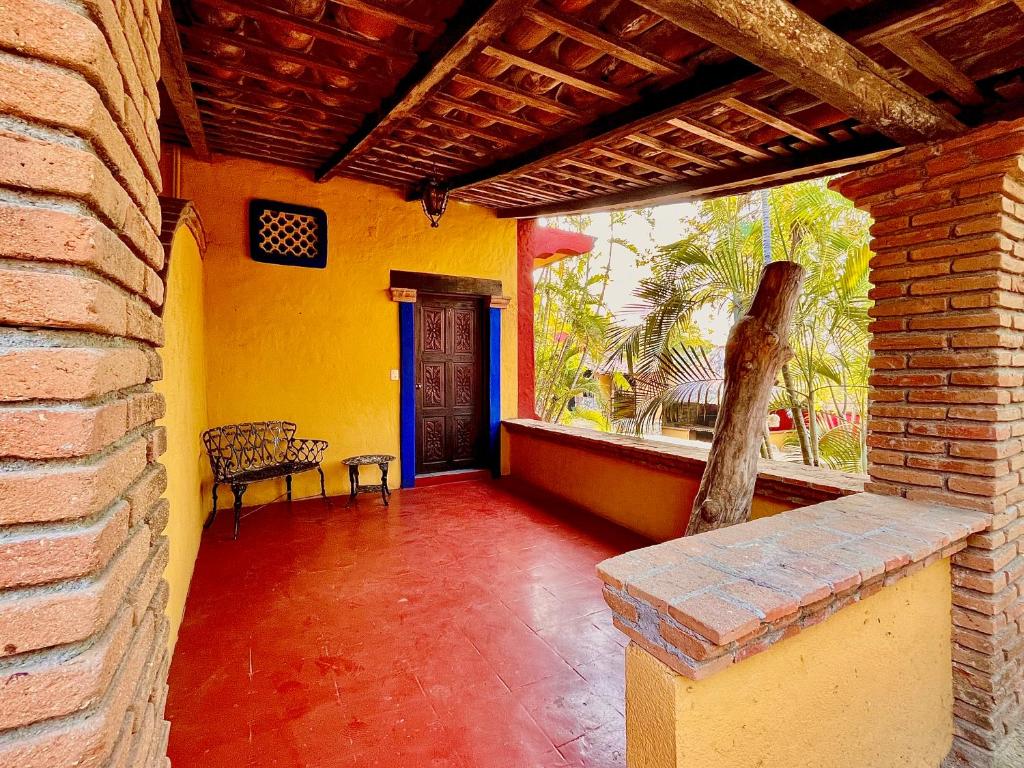 Hotel Rancho Escondito - 2