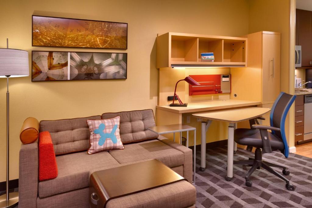 TownePlace Suites Dickinson photo