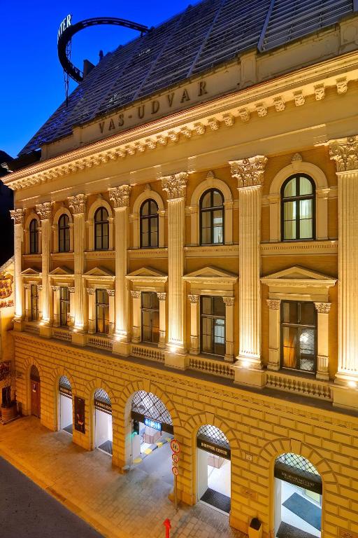 Exterior view, Millennium Court, Budapest - Marriott Executive Apartments in Budapest