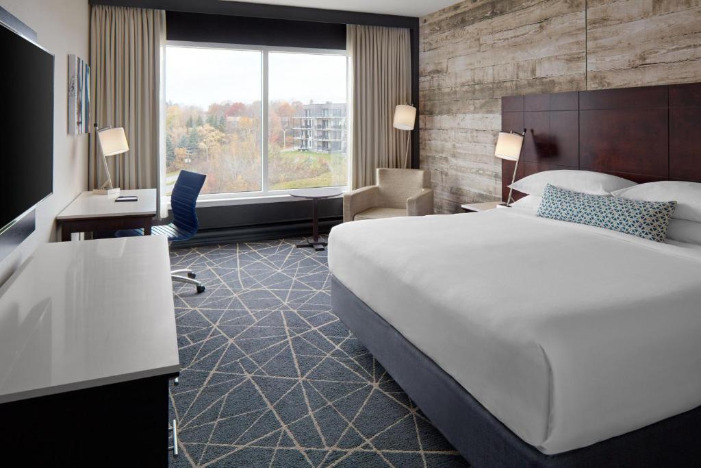 Delta Hotels by Marriott Sherbrooke Conference Centre photo