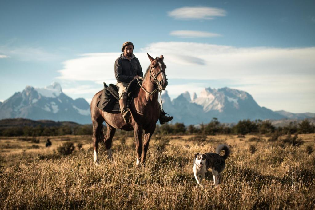 Pampa Lodge, Quincho & Caballos photo