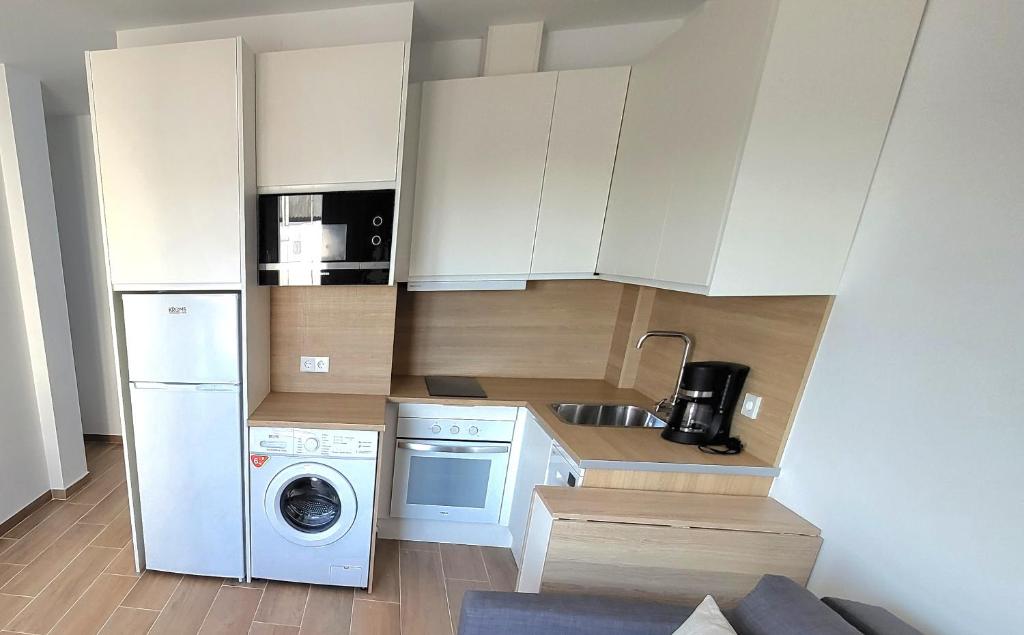 Apartamento a estrenar en Planta Primera C con piscina - 3