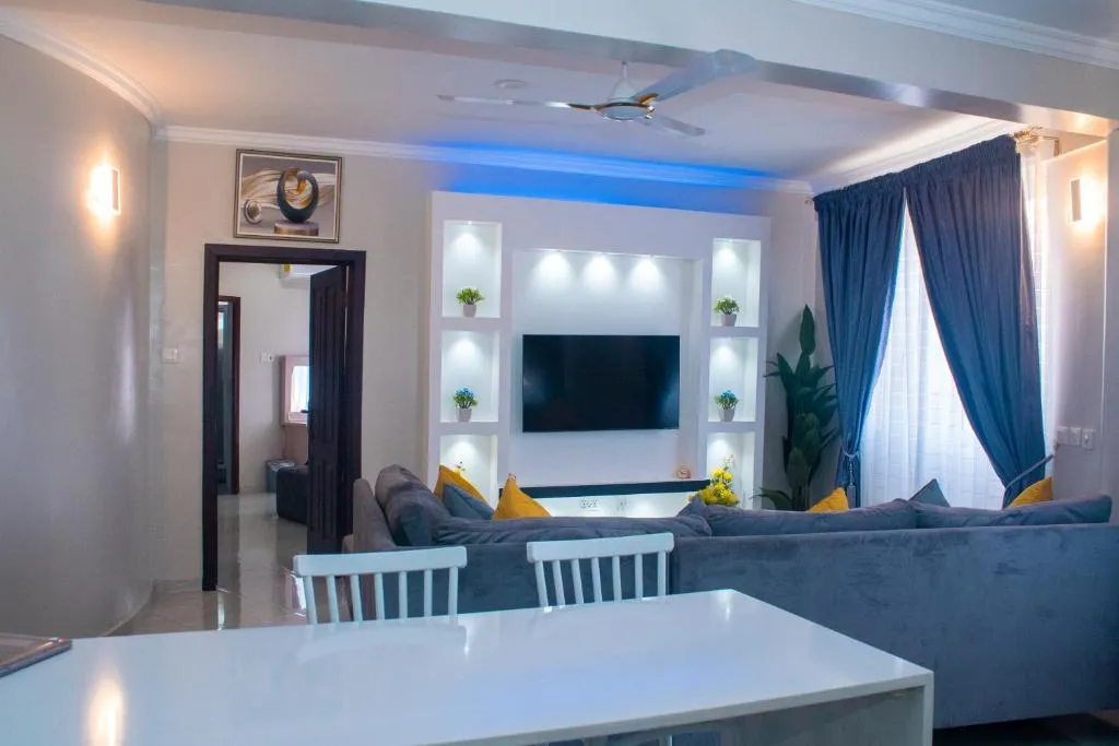 Exotic Palace Hotel, hotel in Kwedonu