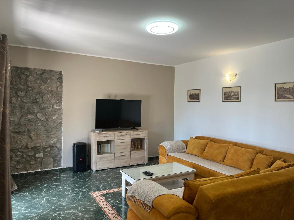 Cezar Apartment 3 - 4