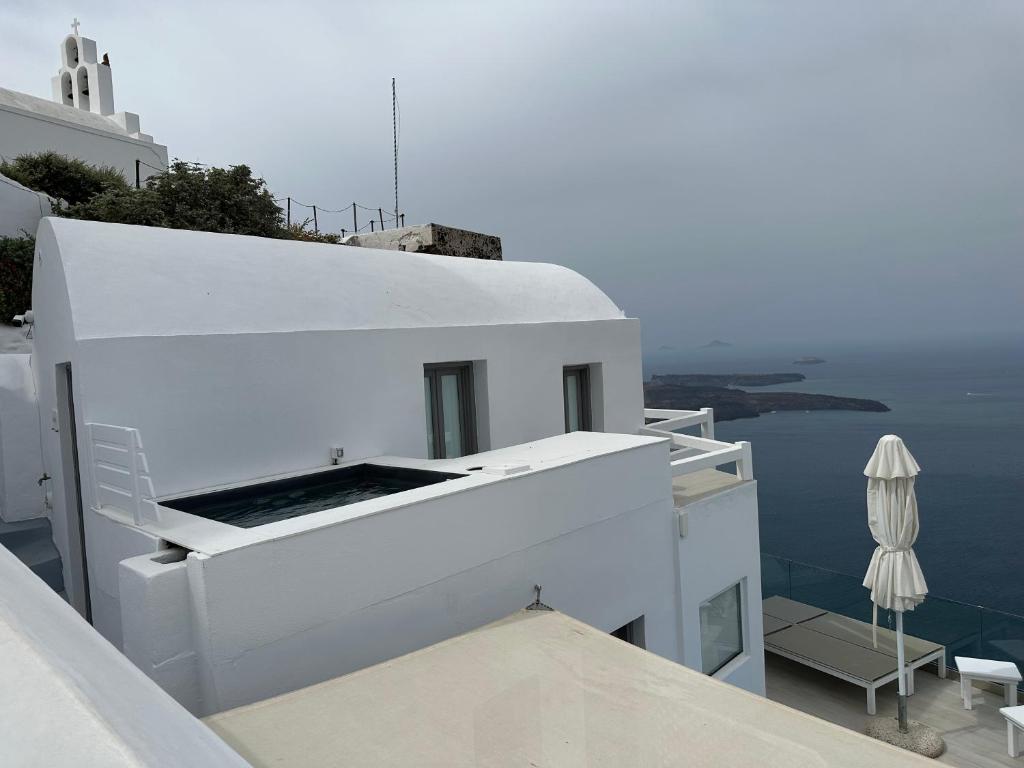 Elia Cave Suites photo