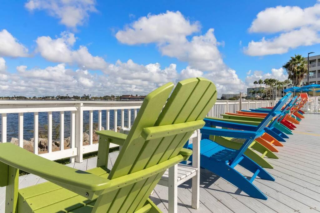 409-Waterfront View, WIFI, Pool, Close to BUCS Stadium, Tampa