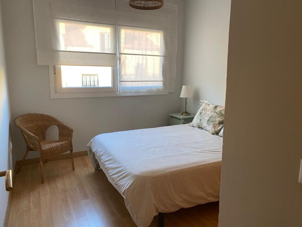 Apartamento primera linea de playa reformado en Las Redes - 2