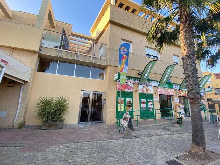 Apartamento primera linea de playa reformado en Las Redes - 4