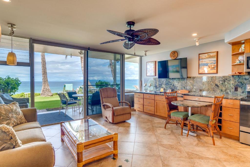 ヘール パウ ハナ リゾート (Hale Pau Hana Resort)