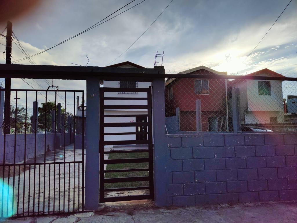 CASA EMJESHI