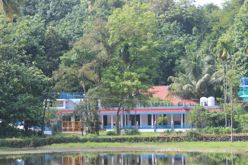 Jewel Homes Thattekad - For families and Thattekkad Birding — Hotel in Thattakad