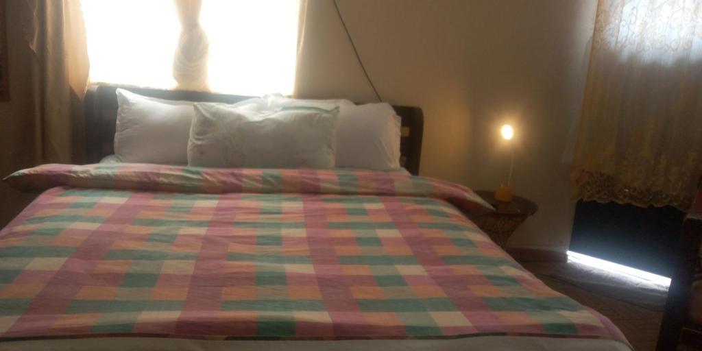 Spacious Studio, Reliable power & water, Spotless, 2mins to mall, 18mins to CBD photo