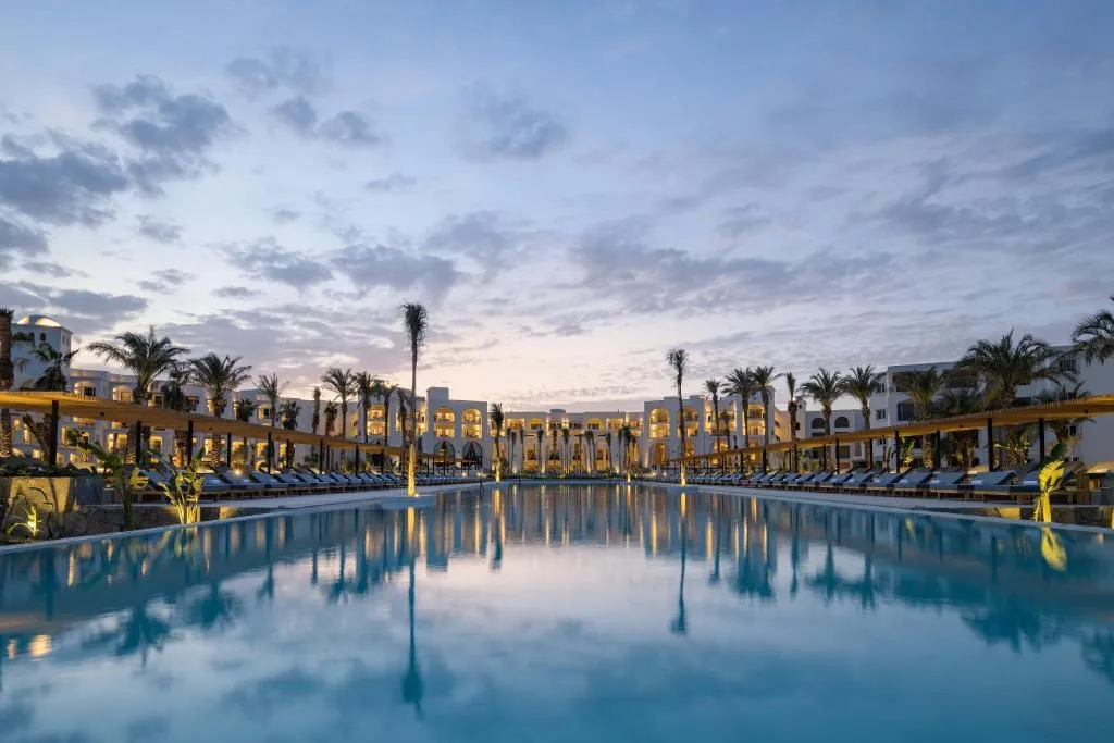 Serry Beach Resort, Hotel in Hurghada
