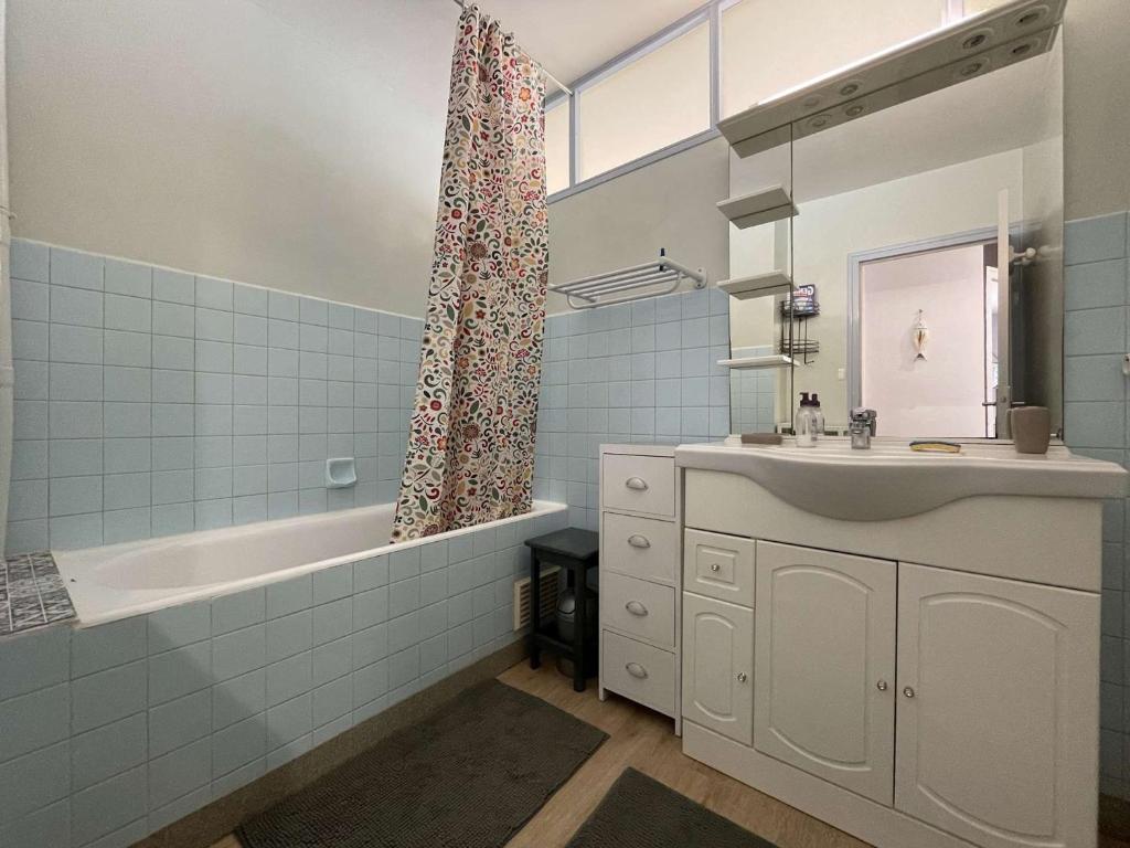 Appartement face mer avec balcon, 50m plage, 5 couchages, parking, Saint-Jean-de-Monts - FR-1-224C-187 - 2
