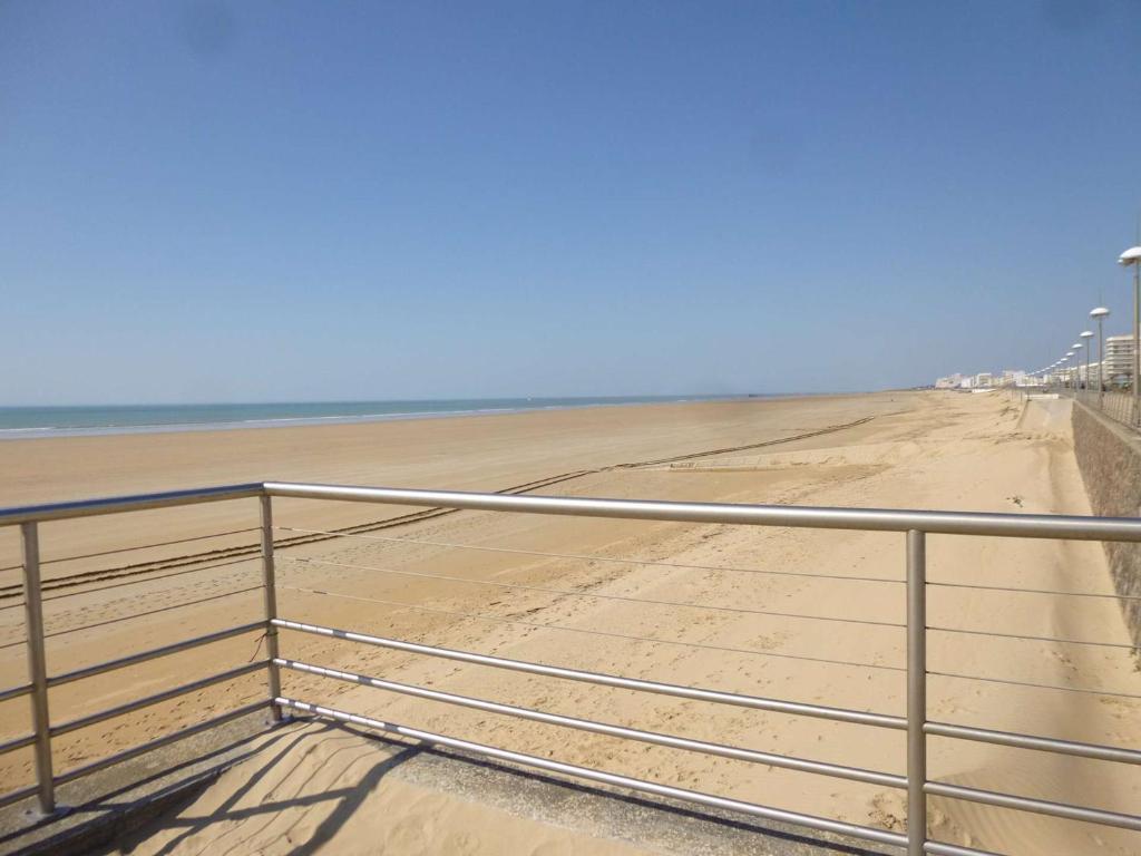 Appartement face mer avec balcon, 50m plage, 5 couchages, parking, Saint-Jean-de-Monts - FR-1-224C-187 - 3