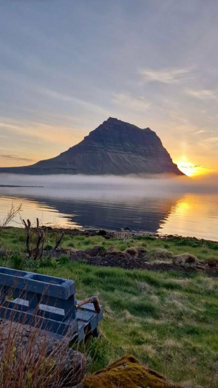 Kirkjufell Oceanfront Villa photo
