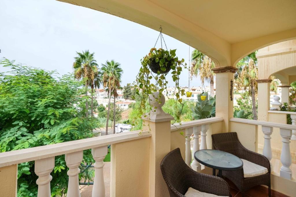 Beautiful two bedroom apartment with pool - 2