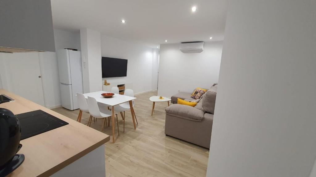 APARTAMENTO A PIE DE PLAYA. - 2