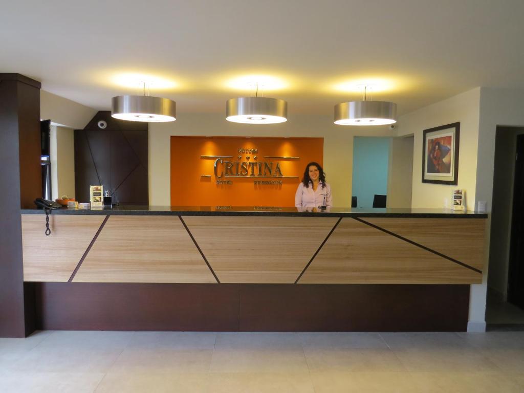 Front desk [24-hour]