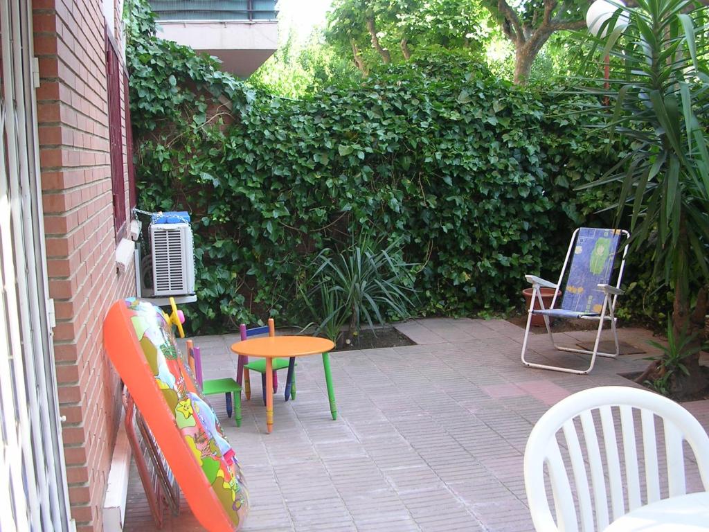 Apartament amb jardí privat i piscina - 2