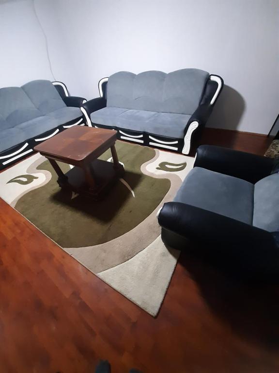 Sprat kuce, Sarajevo