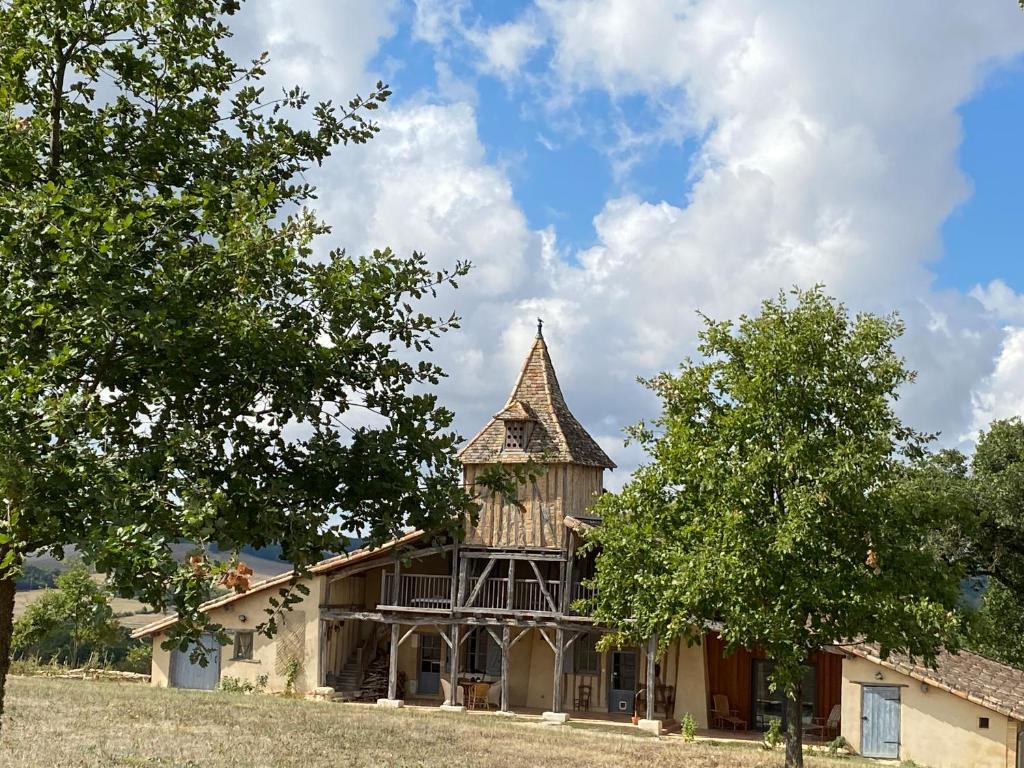 Ferme Ahoco chambre d'hôtes résidence d'artistes