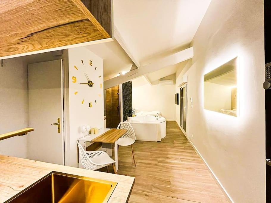Lovicéa Balnéo Suite, 200m plage - 5