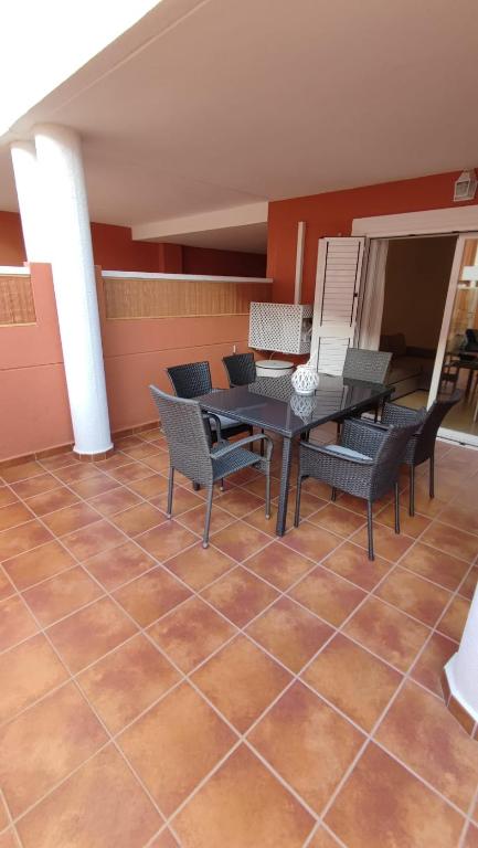 Apartamento planta baja con piscina - 5