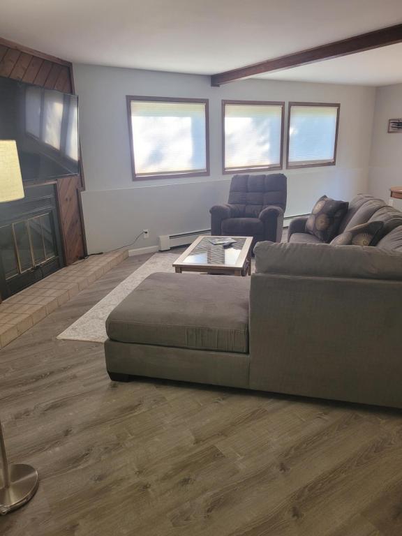 Creek Court Condo