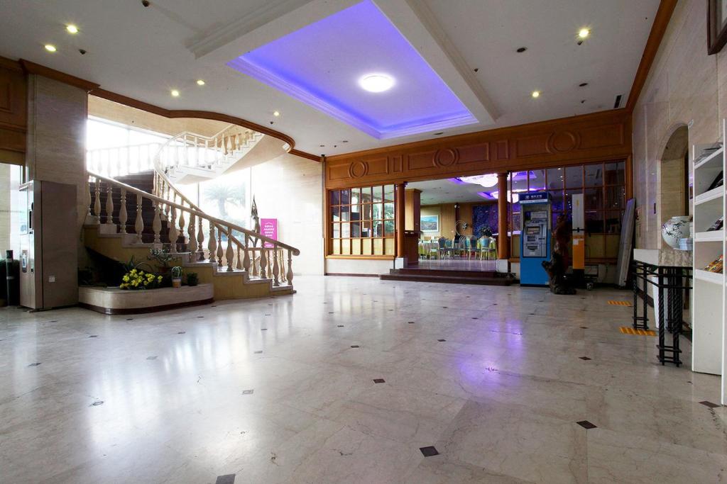 Royal hotel jeju photo