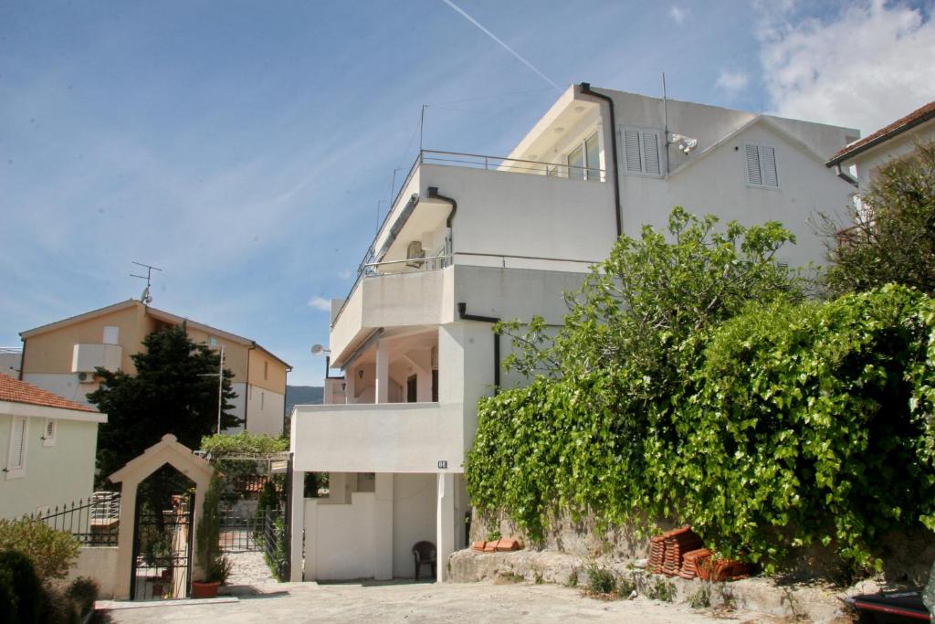 Sea View Apartments - 1