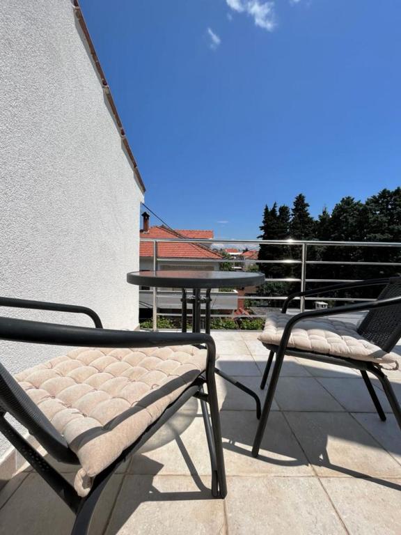 Lemon Tree Apartments photo